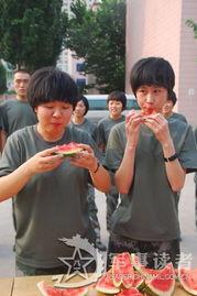 男的讲吃瓜,揭秘娱乐圈的“瓜田”故事